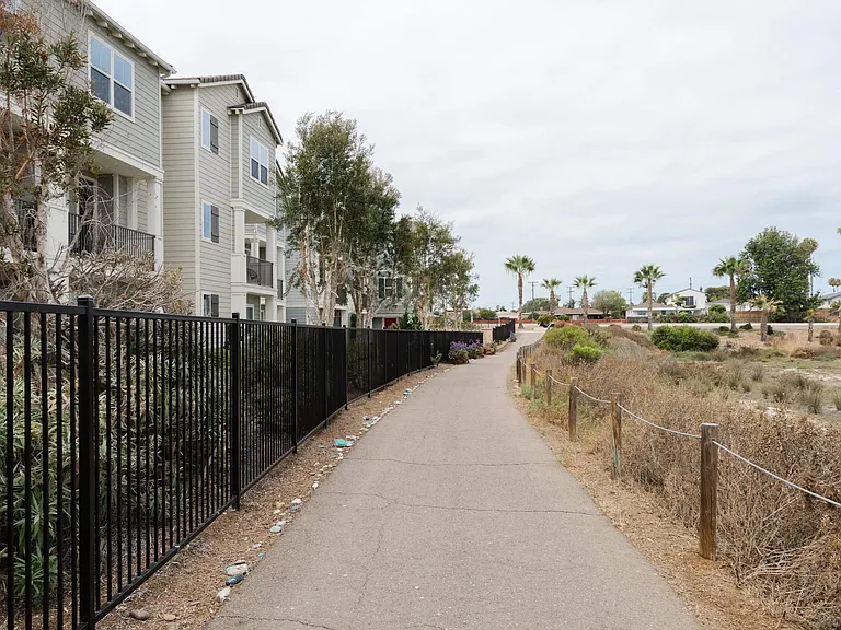 505 Lark Way — Photo 39