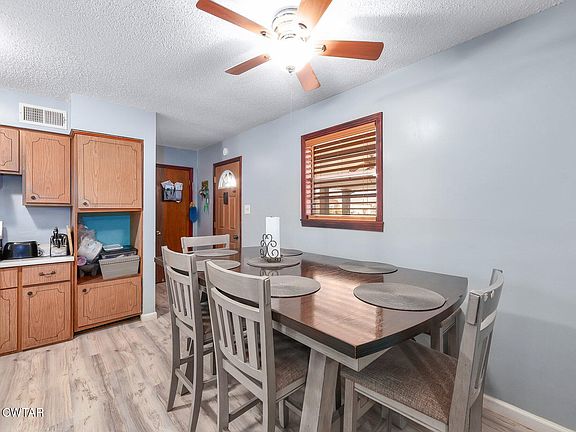 5th image of 137 Sweetbay Dr