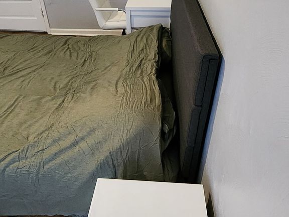 4th image of 116 Hardy Ave