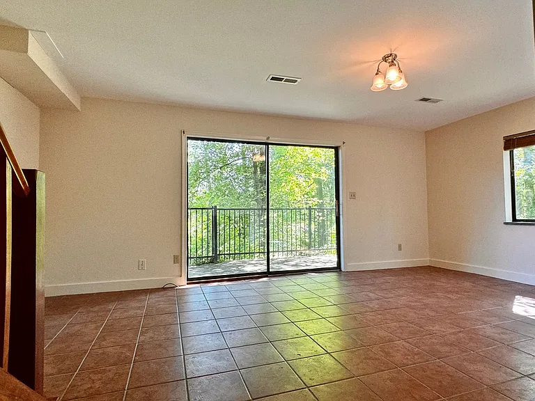 2472 Red Hill Rd — Photo 40