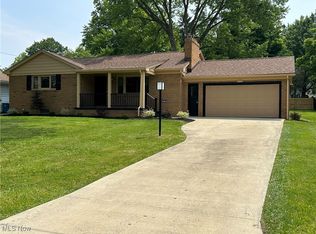 7295 Clovermeade Ave, Poland, OH 44514