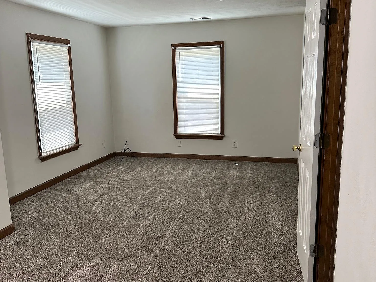 313 Green St — Photo 4