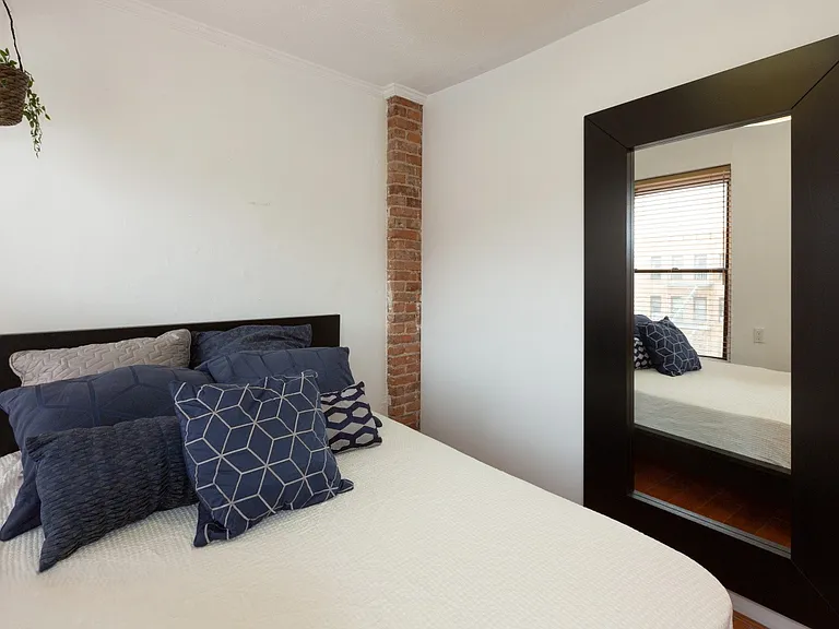 75 2nd Ave #3 — Photo 21