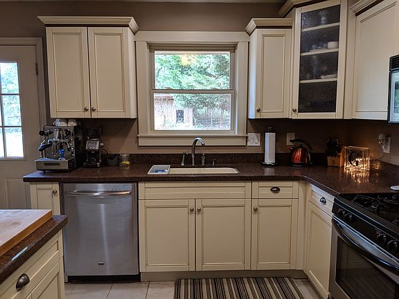 5th image of 3777 Westchase Dr