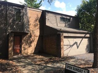 5274 Coppertree Ln, Columbus, OH 43232