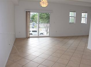 11202 NW 83rd St APT 207, Doral, FL 33178