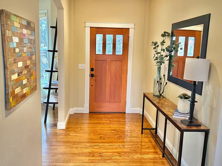 Sunny south-facing entry