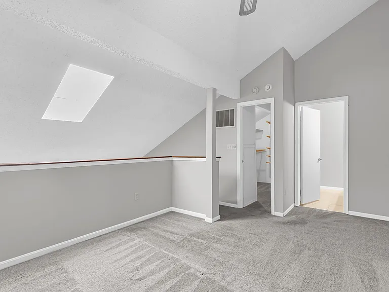 1639 Carriage House Ter #C — Photo 10
