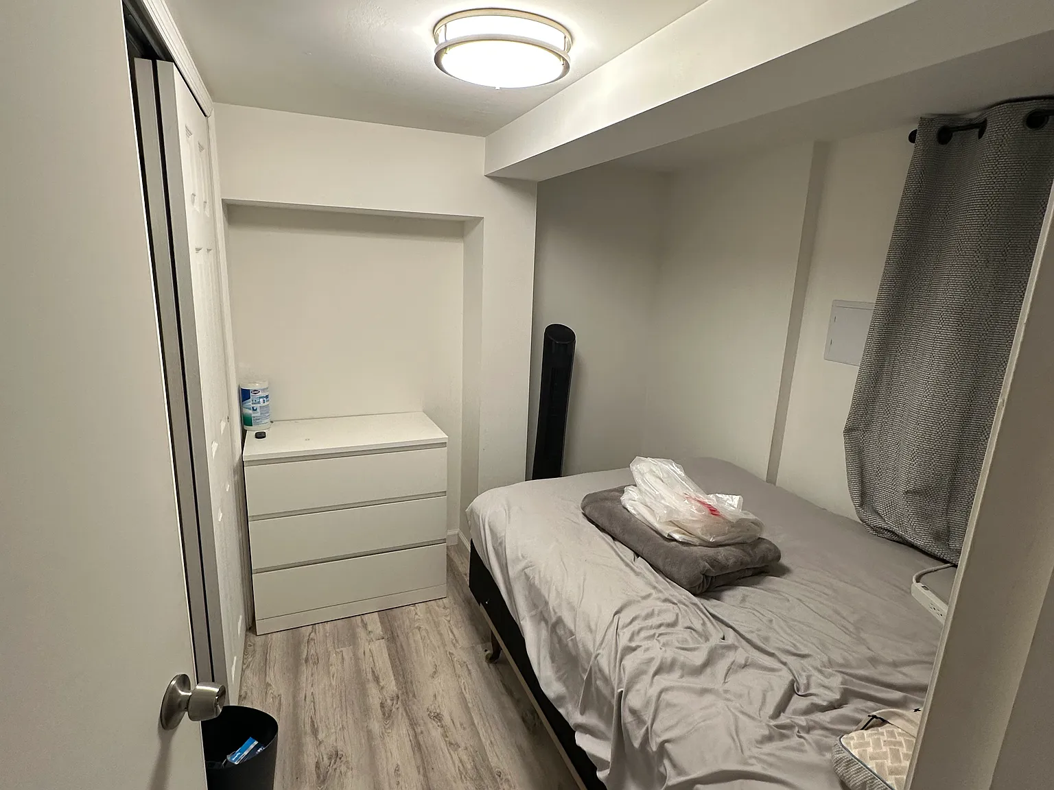 1 bed, 2.5 bath, 2115 sqft, $900 — Photo 3