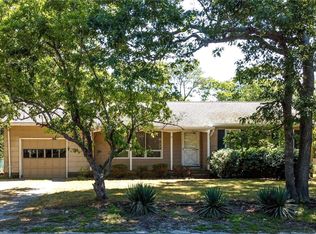 78 Wakeman Rd, Hampton Bays, NY 11946