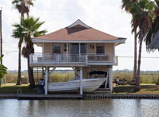4513 Jolly Roger Rd, Jamaica Beach, TX 77554