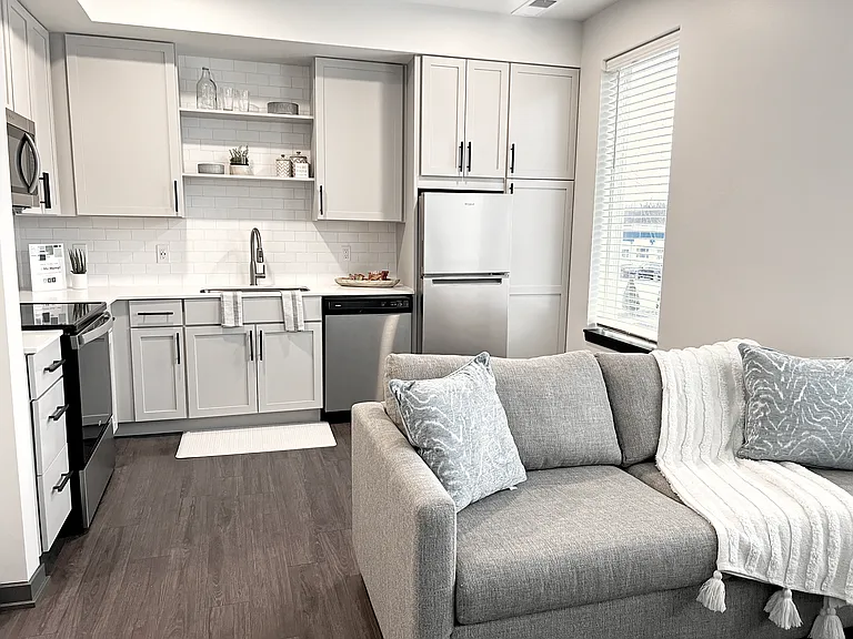AYR Apartments — Photo 30