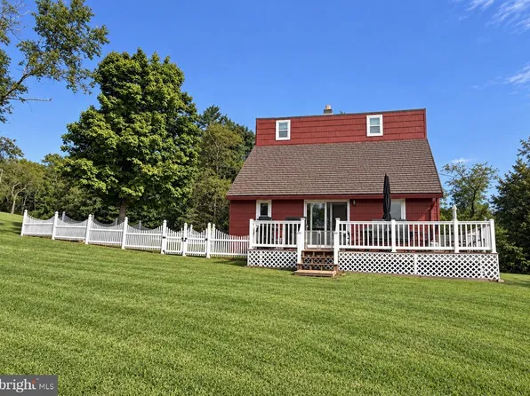 5350 Summit Ln, Robertsdale, PA 16674