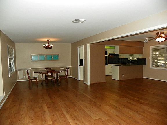 5th image of 14305 Steffek St