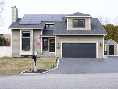 18 Sherman Ave, Bristol, RI, 02809