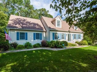 196 Woodmont Dr, Coventry, CT 06238