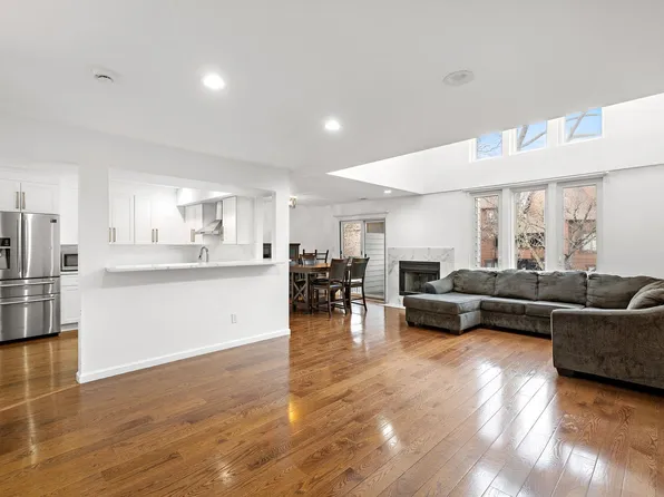 714 Mainsail Lane image 1 of 18