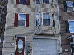 121 N Marshall St, Ranson, WV 25438