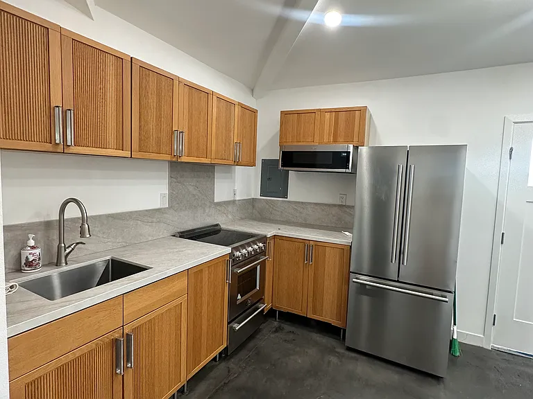 25805 Chula Vista St — Photo 2