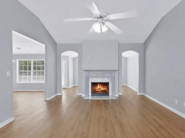 1610 Brisbane Dr, Dacula, GA 30019