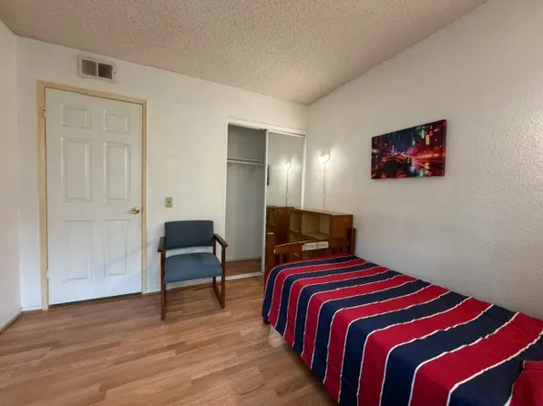 (undisclosed Address), Corona, CA 92882