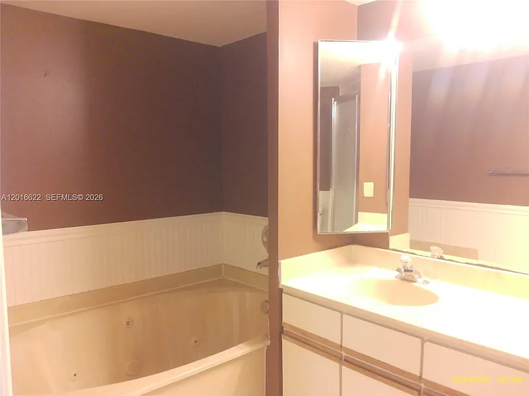 8172 S Coral Cir — Photo 12