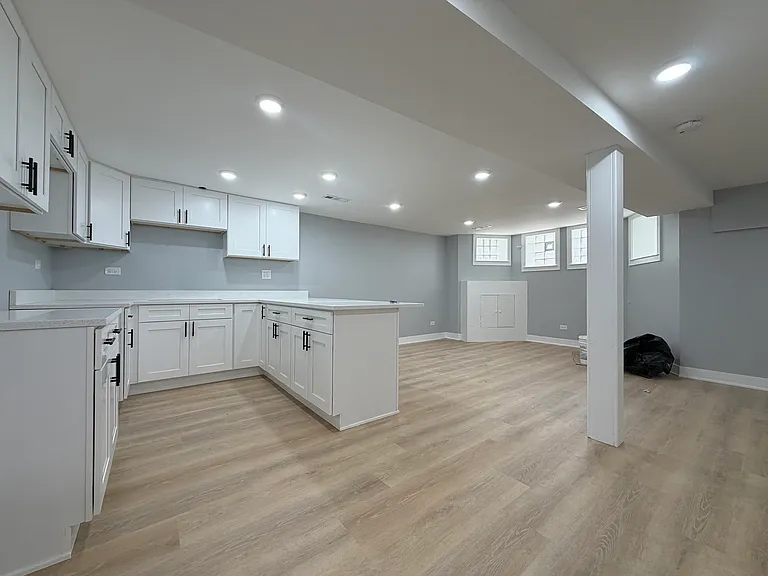 2520 W Washington Blvd #G — Photo 3