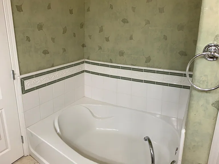 10088 Imperial Ave — Photo 12