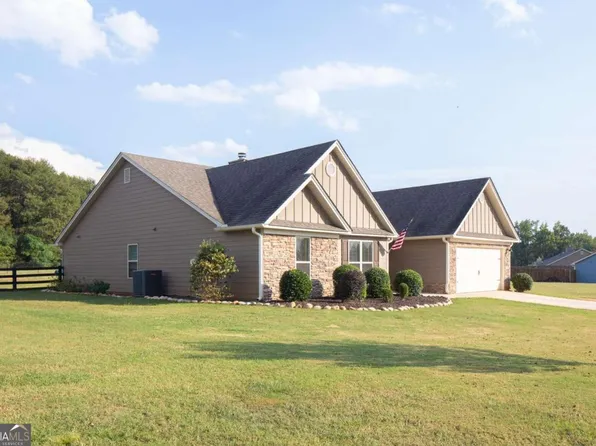 330 Highlands Dr, Winterville, GA 30683