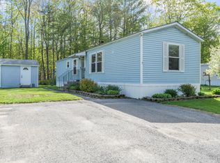 5 Kennebec Dr, Lisbon, ME 04250