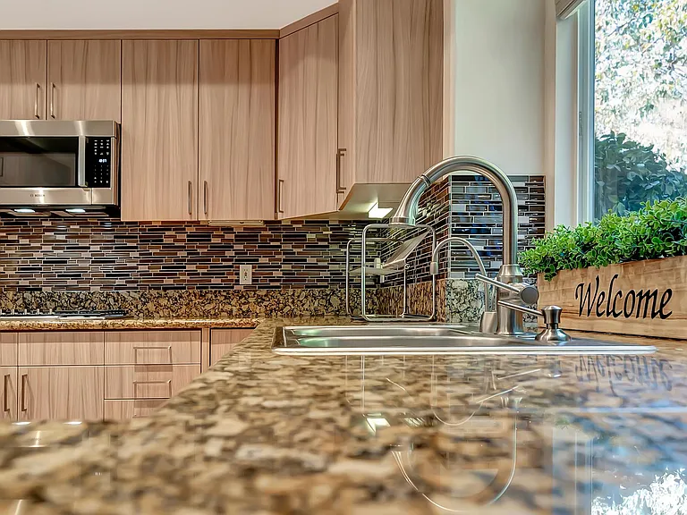 19316 Lavi Ct — Photo 42