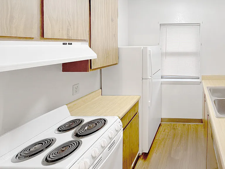 Pam Apartments — Photo 2