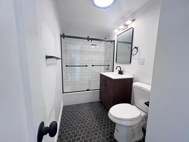 50 Park St #41 — Photo 2