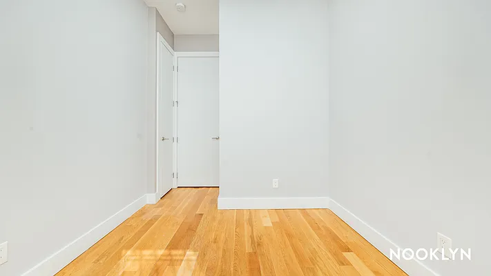 Rented by Nooklyn NYC LLC | media 24