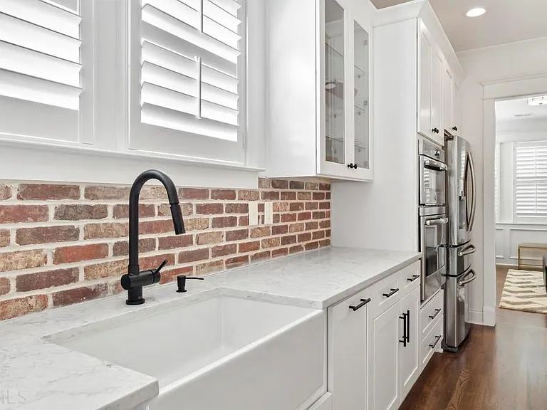 854 Moreland Ave SE — Photo 15