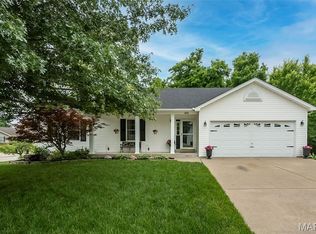 3414 Bedford Falls Dr, Wentzville, MO 63385