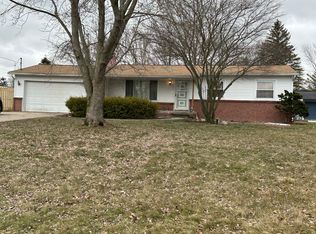 4478 N Hillcrest Cir, Flint, MI 48506