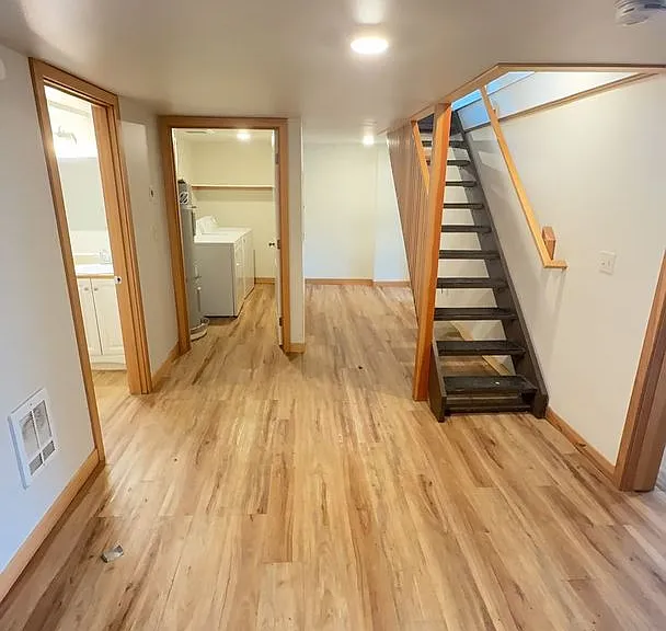 1124 N Forest St — Photo 13