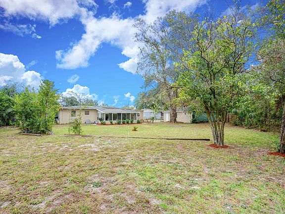 3rd image of 3738 Tyndale Dr