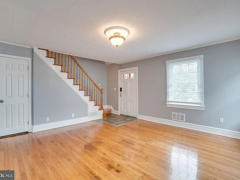 712 Freeman St — Photo 7