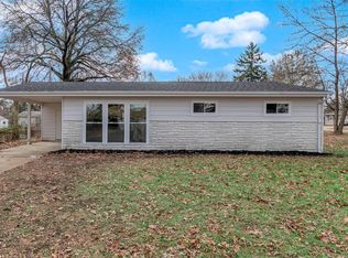 9532 Stansberry Ave, Saint Louis, MO 63134