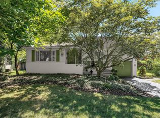 211 Chaucer Ct, Columbus, OH 43085