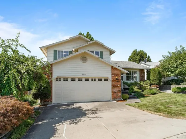 8814 E Parkside Ln, Spokane, WA 99217