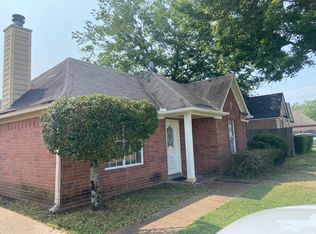 5378 Farm Ridge Dr, Memphis, TN 38141