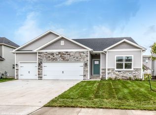 310 NE Prairie Wolf Dr, Waukee, IA 50263