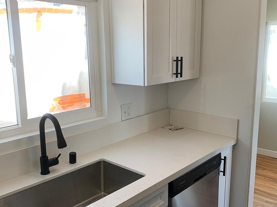 1st image of 4110 35th St