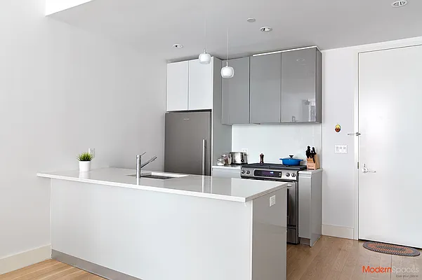 Rented by Modern Spaces | media 22