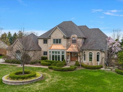 152 Oakbridge Dr, Rochester, MI, 48306