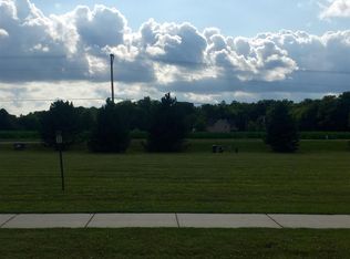 1260 Fairhaven Rd, Sun Prairie, WI 53590