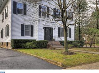37 Wiggins St #1, Princeton, NJ 08540